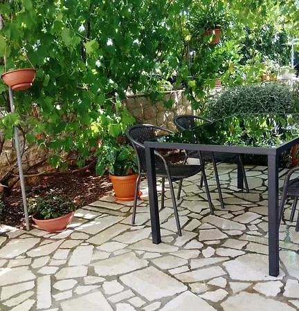 Apartment Roza Cres Exterior photo